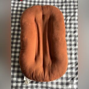 Snuggle Me Organic lounger